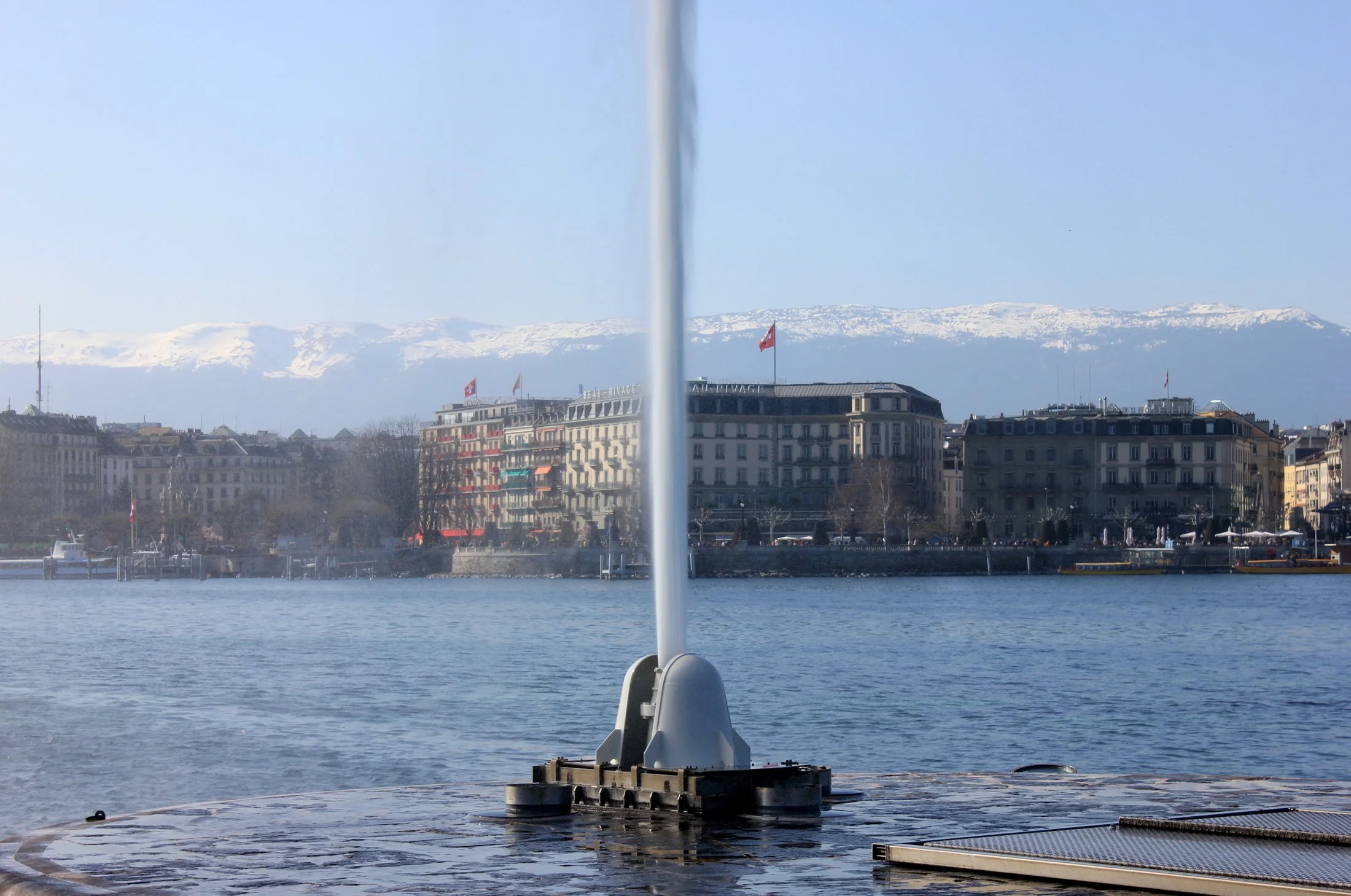 Geneva Jet d’eau and Mont Blanc